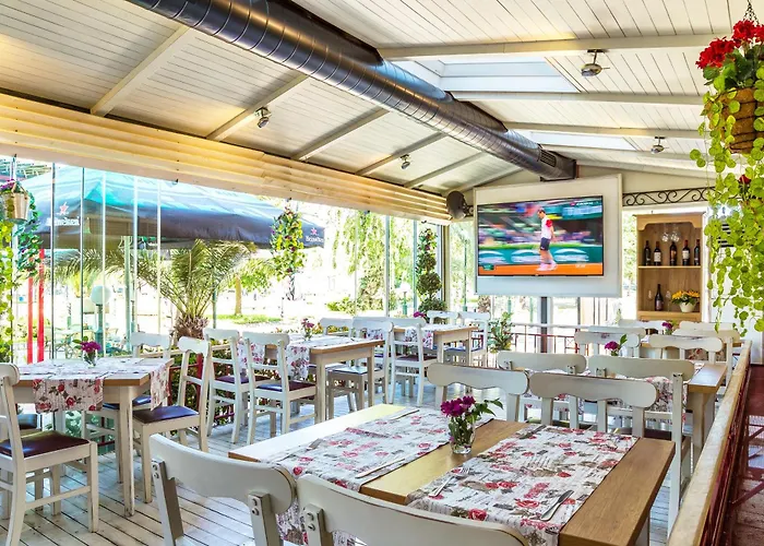 Saint George & Medical Hotel