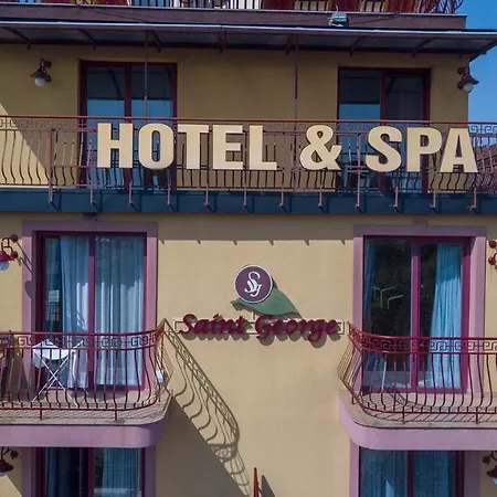 Saint George & Medical ホテル