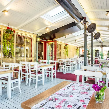 Saint George & Medical ホテル