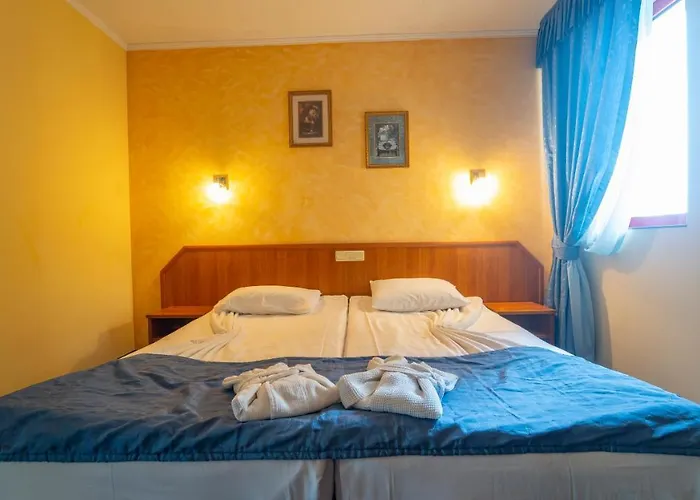 Отель Saint George & Medical 4*