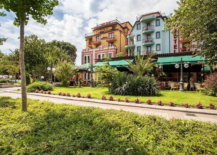 Отель Saint George & Medical 4*